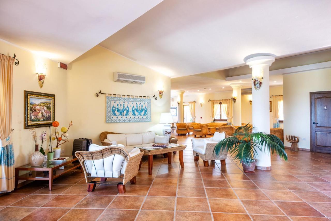 Hotel Costa Caddu San Teodoro  Ngoại thất bức ảnh