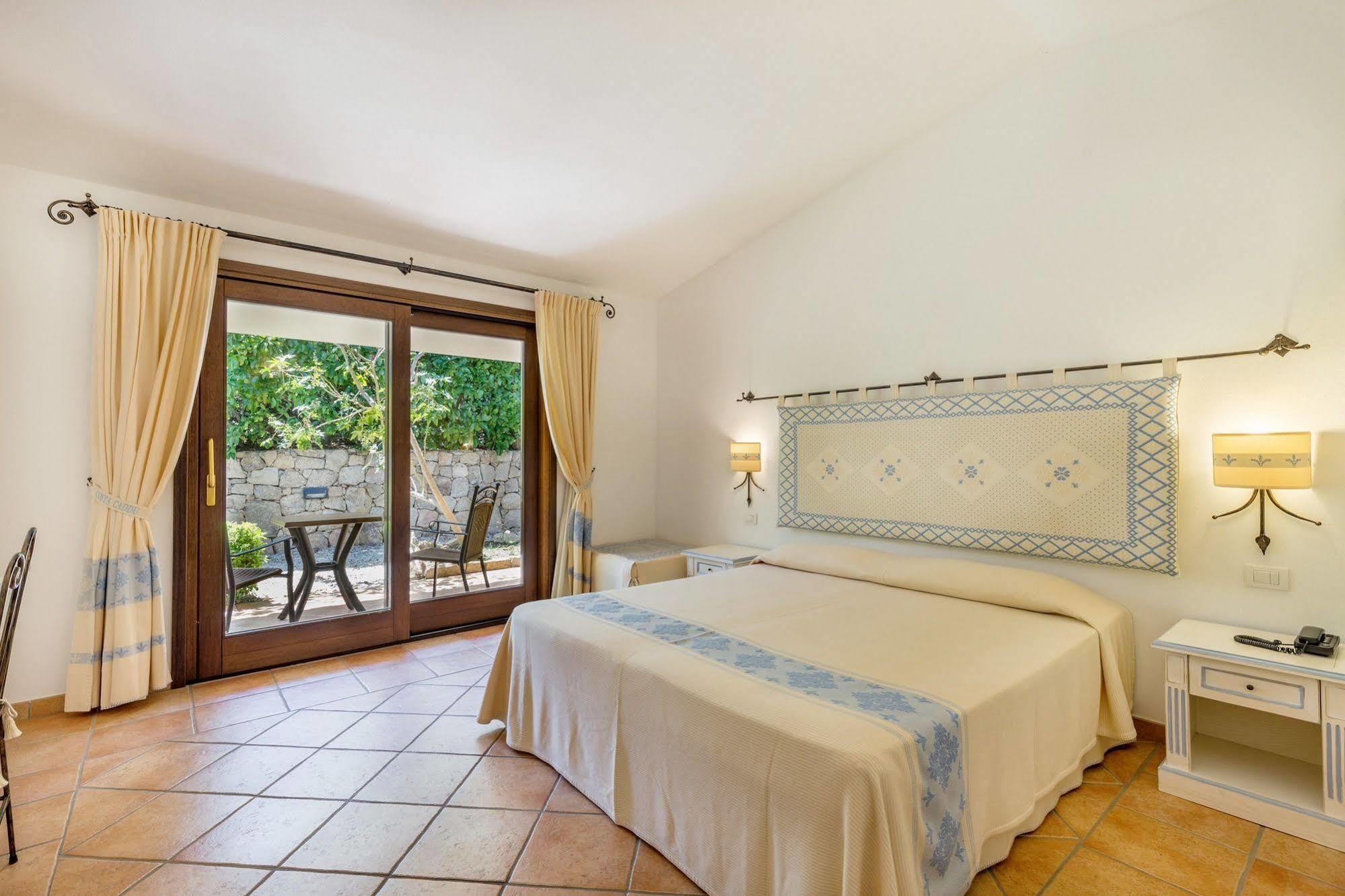 Hotel Costa Caddu San Teodoro  Ngoại thất bức ảnh